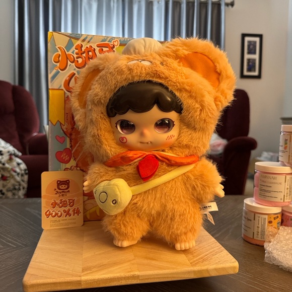 Cureplaneta Joymiya 400% plush Verified box toy. - Picture 2 of 14